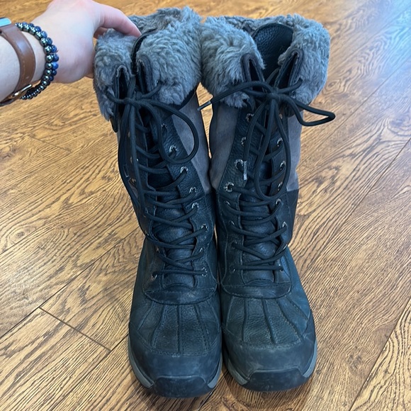 Ugg Adirondack boots - size 8.5 - Picture 2 of 16
